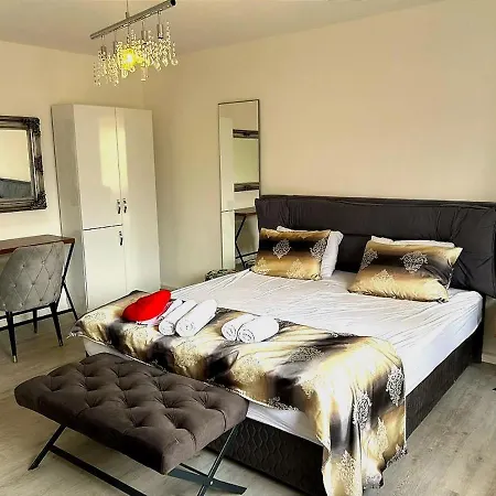 Daire Charming In Near Schlosspark With Terrace Essen