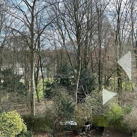 Charming In Near Schlosspark With Terrace *