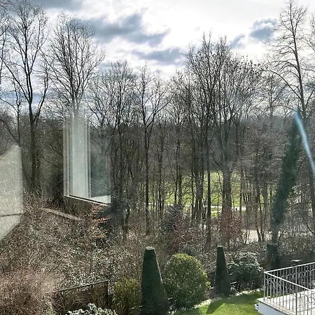 Charming In Near Schlosspark With Terrace Essen