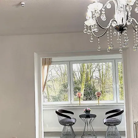 Daire Charming In Near Schlosspark With Terrace Essen