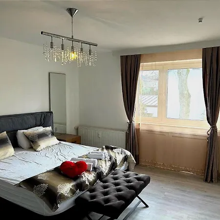 Charming In Near Schlosspark With Terrace * Essen